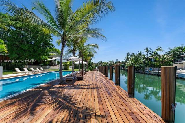 Wasserfront-Anwesen auf Sunset Islands III, Bild 60