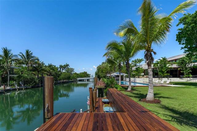Wasserfront-Anwesen auf Sunset Islands III, Bild 61