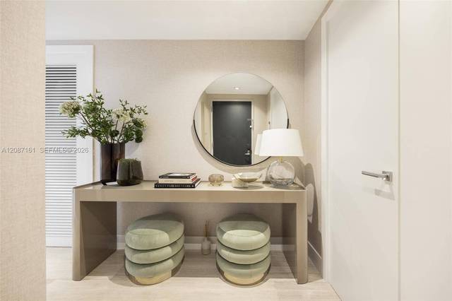 Eckresidenz der 01-Linie im Echo Brickell, Bild 8