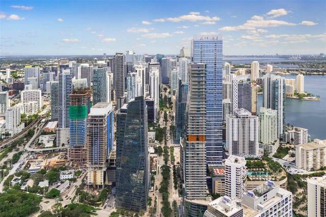 Eckresidenz der 01-Linie im Echo Brickell, Bild 32