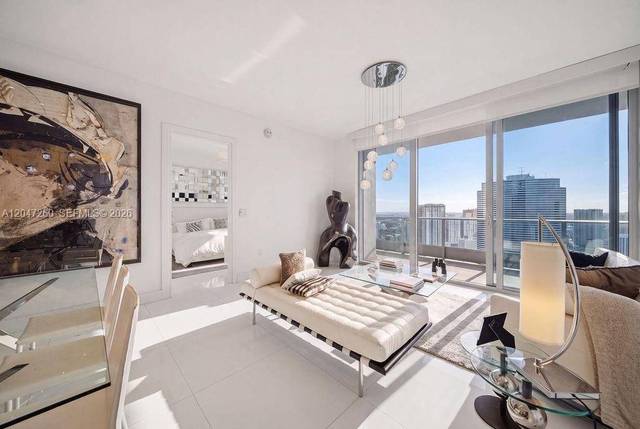 Residenz im 51. Stock des EPIC, Downtown Miami, Bild 3