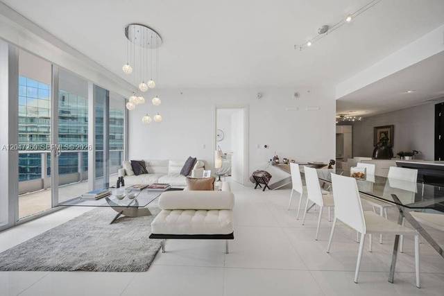 Residenz im 51. Stock des EPIC, Downtown Miami, Bild 9