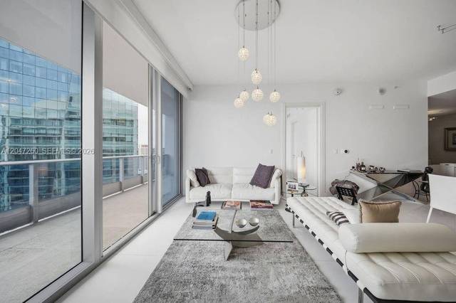Residenz im 51. Stock des EPIC, Downtown Miami, Bild 12