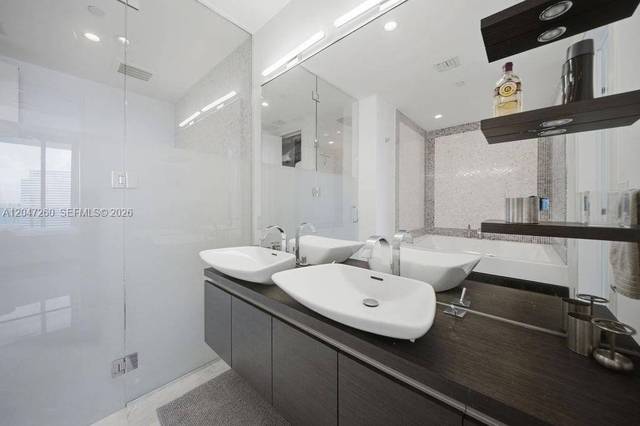 Residenz im 51. Stock des EPIC, Downtown Miami, Bild 31