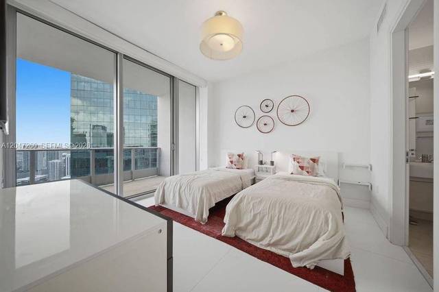 Residenz im 51. Stock des EPIC, Downtown Miami, Bild 37