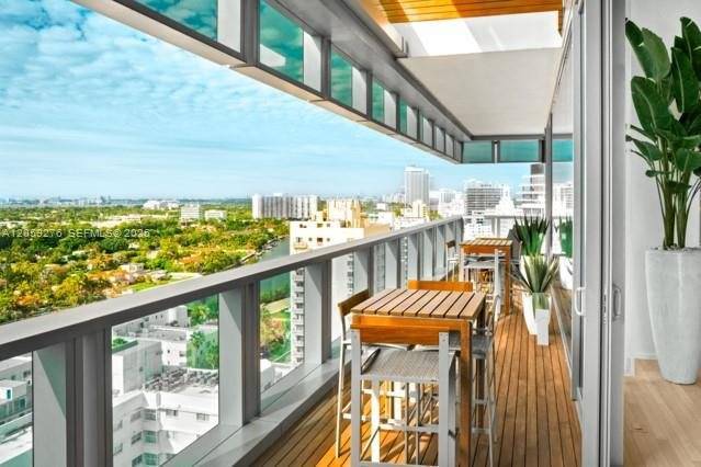 Triplex-Penthouse im The Miami Beach Edition, Bild 15