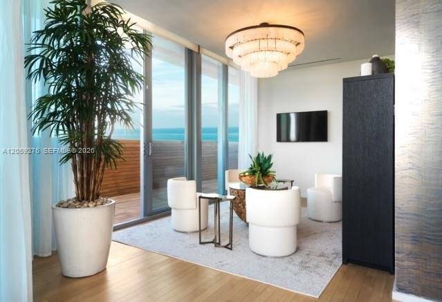 Triplex-Penthouse im The Miami Beach Edition, Bild 21
