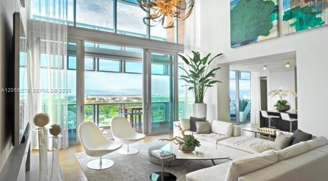 Triplex-Penthouse im The Miami Beach Edition, Bild 30