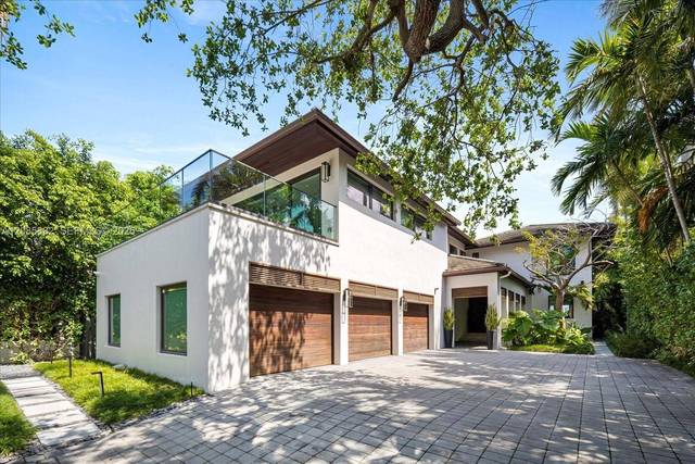 Zeitgenössische Wasserfront-Villa auf Rivo Alto, Bild 2