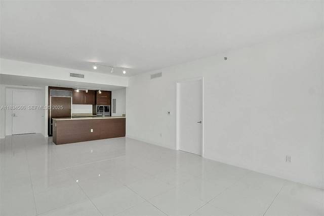 Wohnung mit Ozeanblick im Icon Brickell, Bild 11