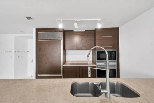 Wohnung mit Ozeanblick im Icon Brickell, Bild 13