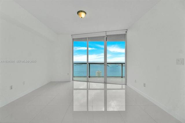 Wohnung mit Ozeanblick im Icon Brickell, Bild 15