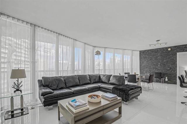 Residenz am Wasser in Icon Brickell Tower 2, Bild 8