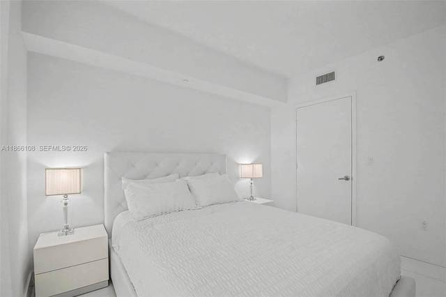 Residenz am Wasser in Icon Brickell Tower 2, Bild 17