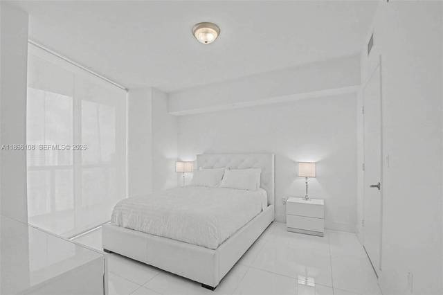 Residenz am Wasser in Icon Brickell Tower 2, Bild 20