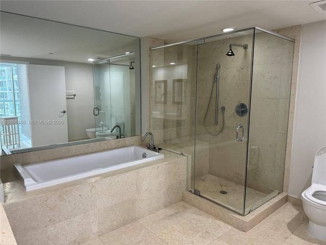 Residenz am Wasser in Icon Brickell Tower 2, Bild 27