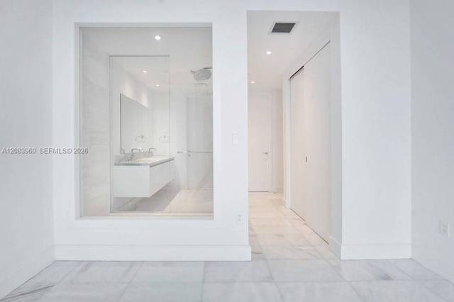 Eckwohnung in hoher Etage im Missoni Baia, Bild 19