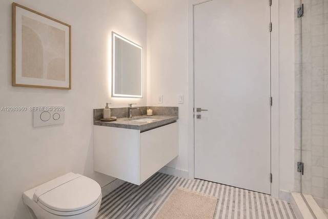 Eckwohnung in hoher Etage im Missoni Baia, Bild 26