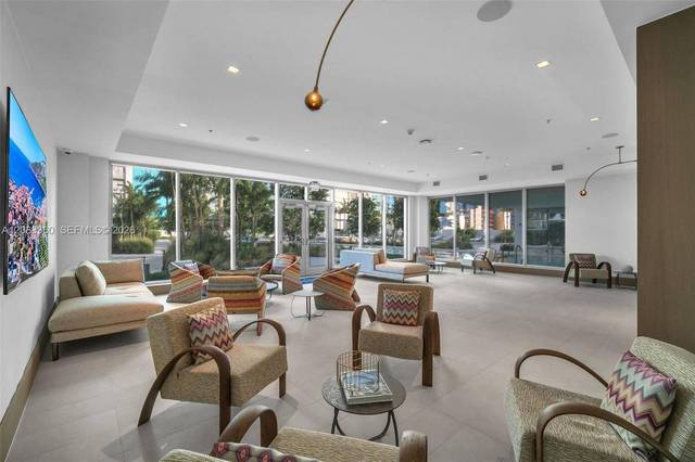 Eckwohnung in hoher Etage im Missoni Baia, Bild 66