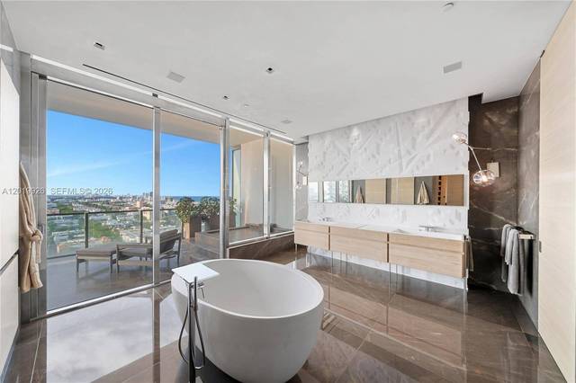 Triplex-Penthouse im Apogee, South Beach, Bild 7